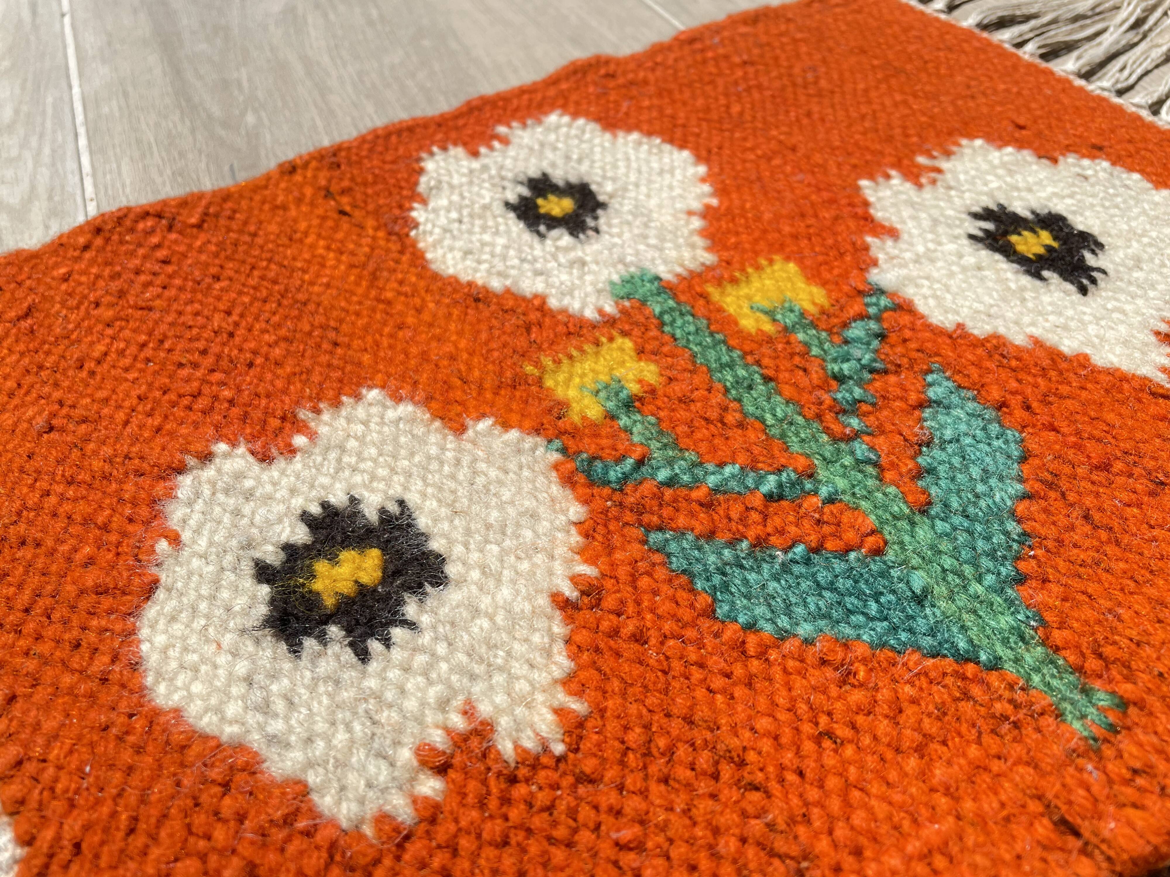 Rolakan wool carpet decoration tulips 46cm x 25cm