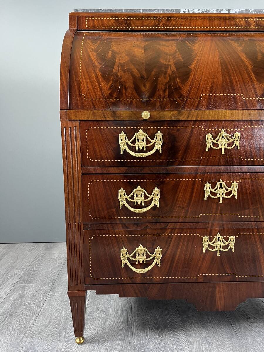 Louis XVI style mahogany writing desk with a flap, 19th century.