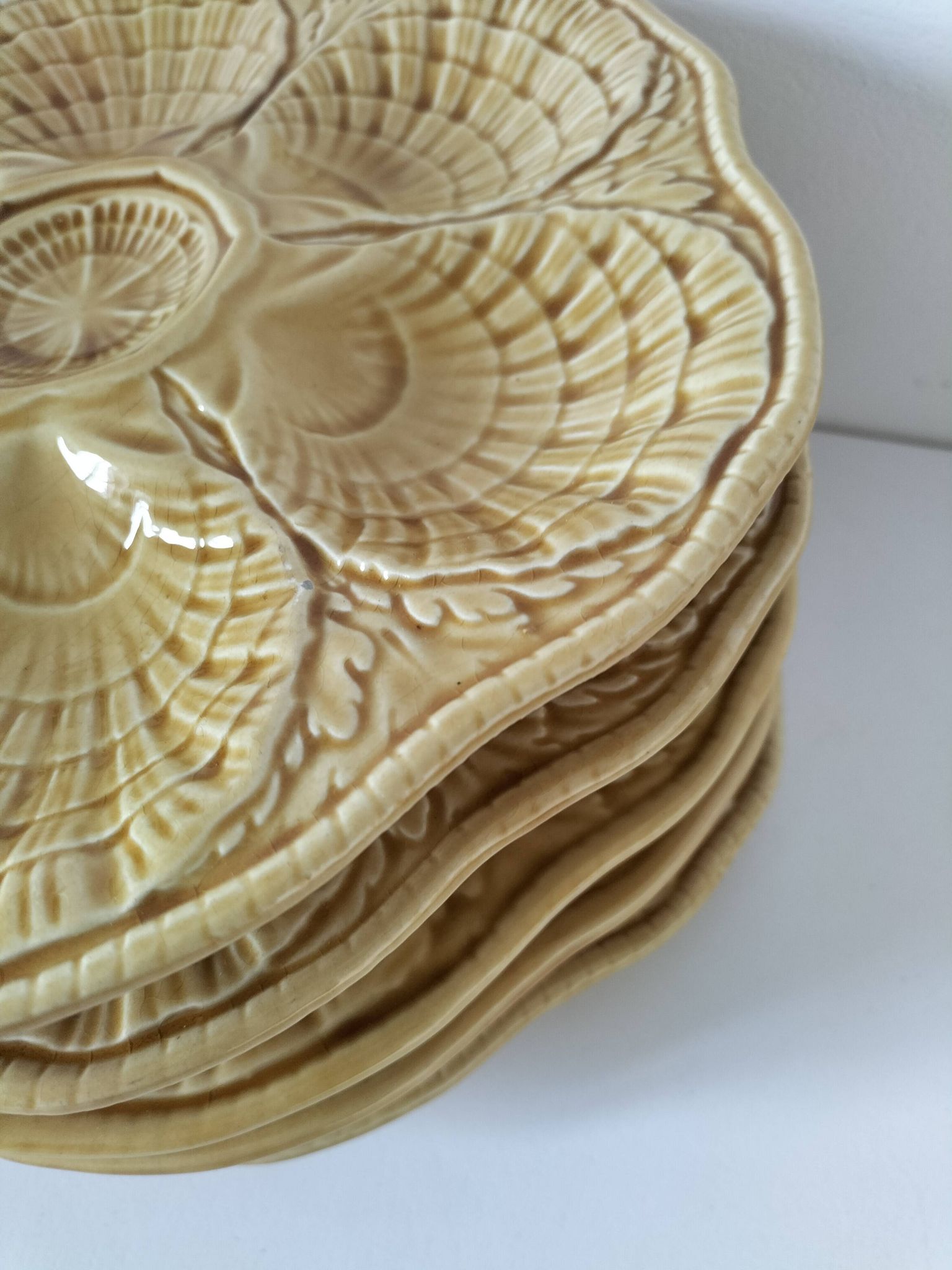 5 Sarreguemines caramel shell plates, 1950s
