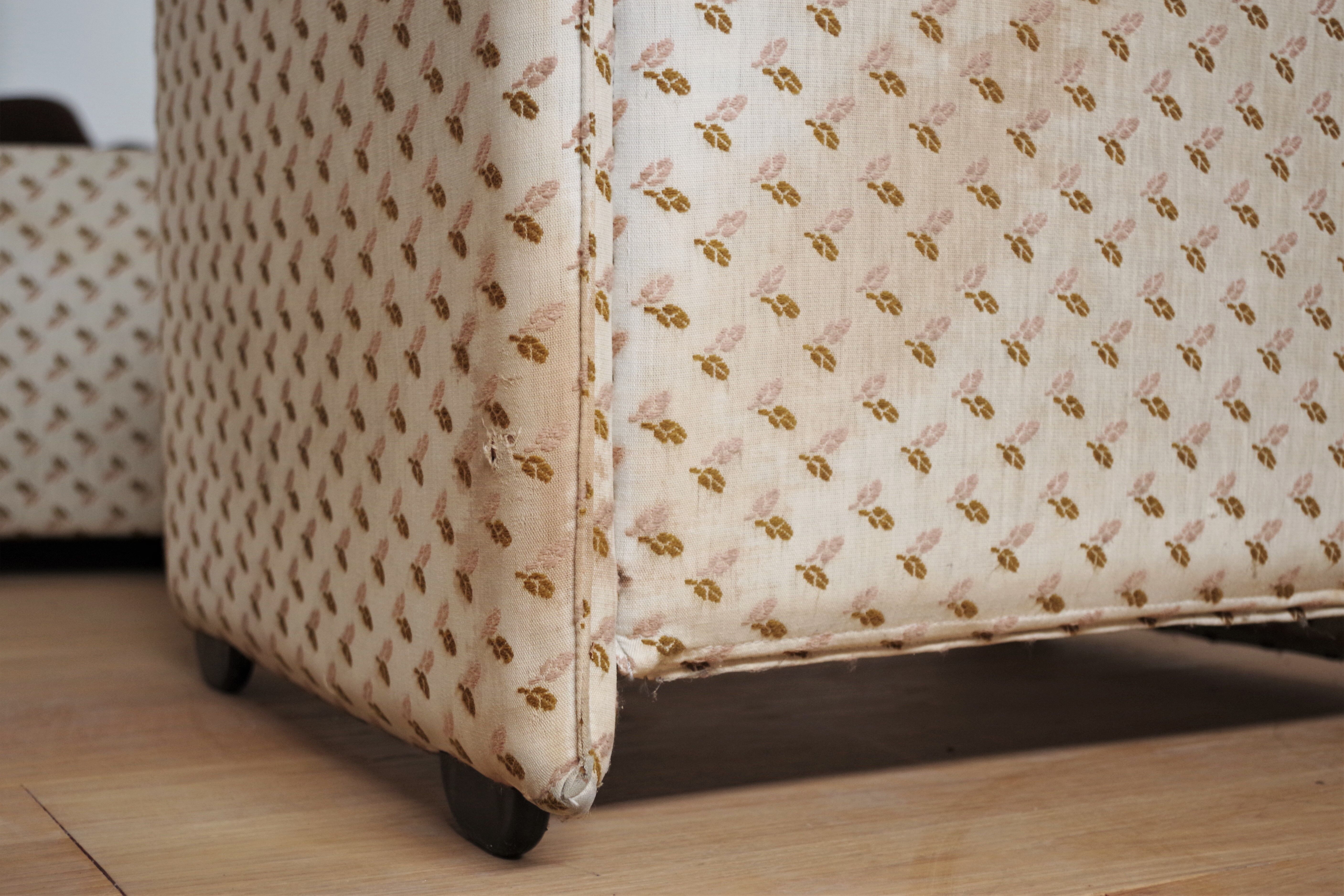 Armchairs and coffee table