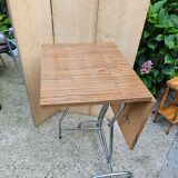 Table + stools