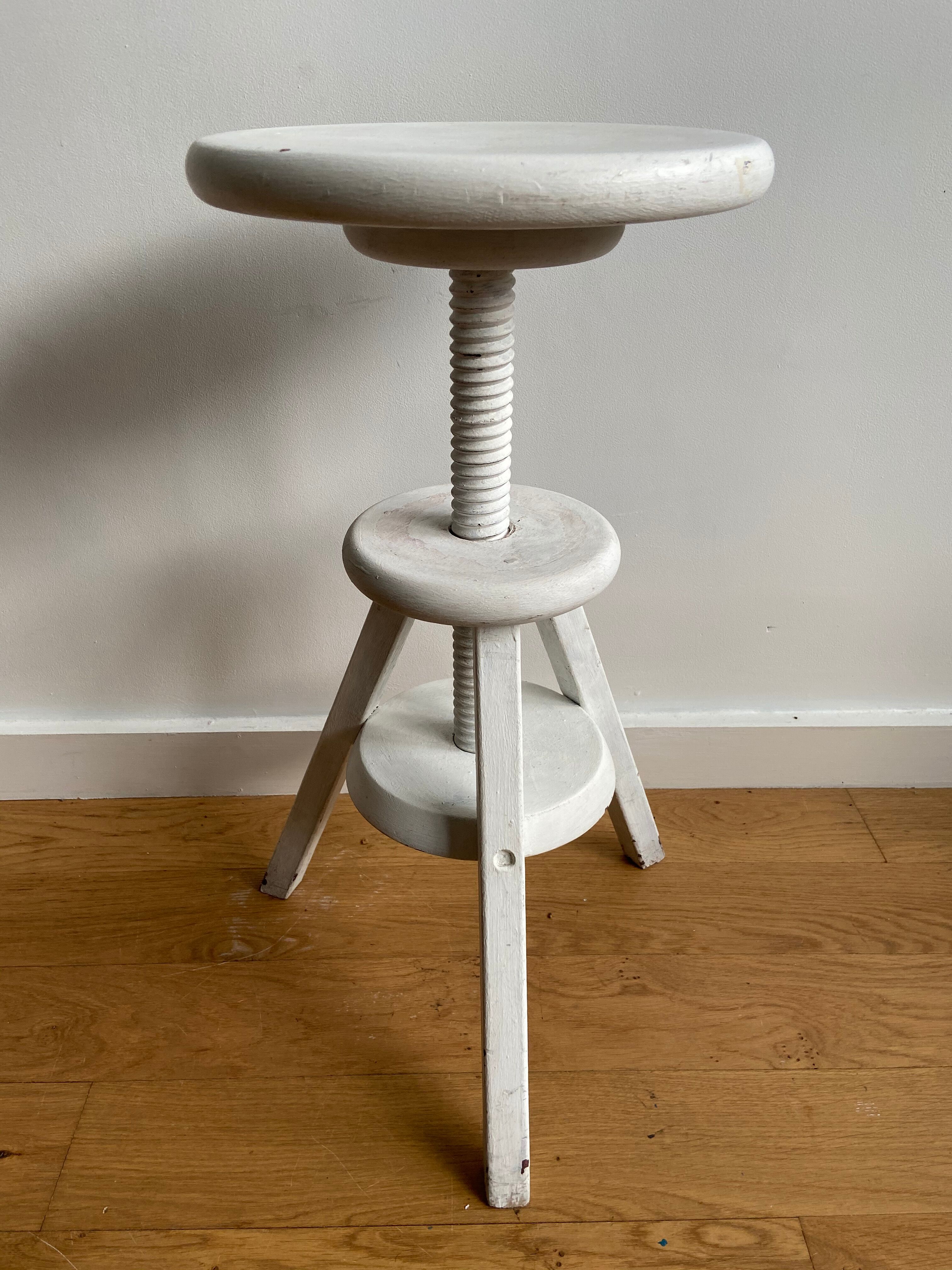 White-wood architect's snuff