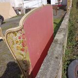 L VI upholstered bed