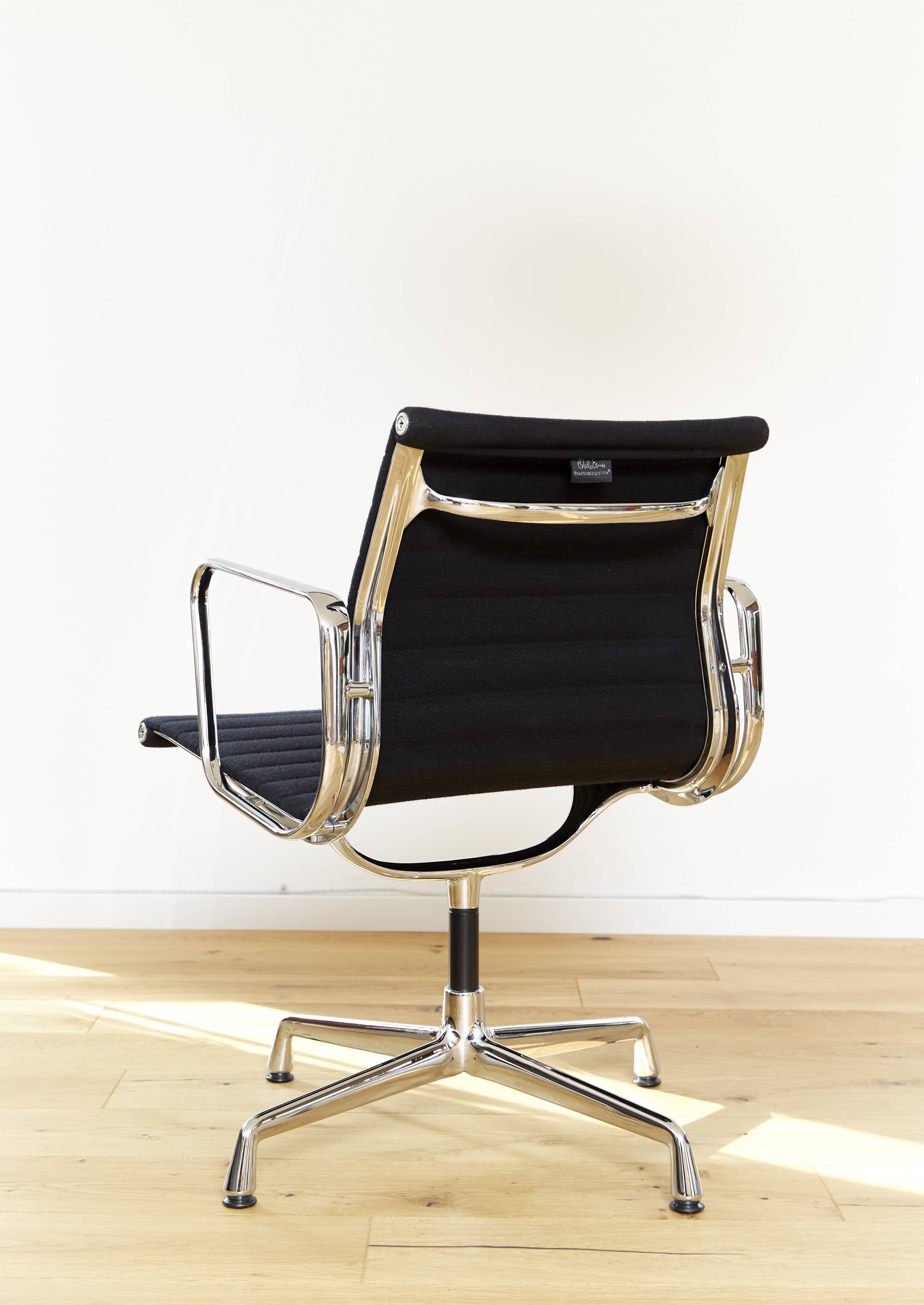 Charles & Ray Eames Aluminum Group Chair EA 108 for Vitra