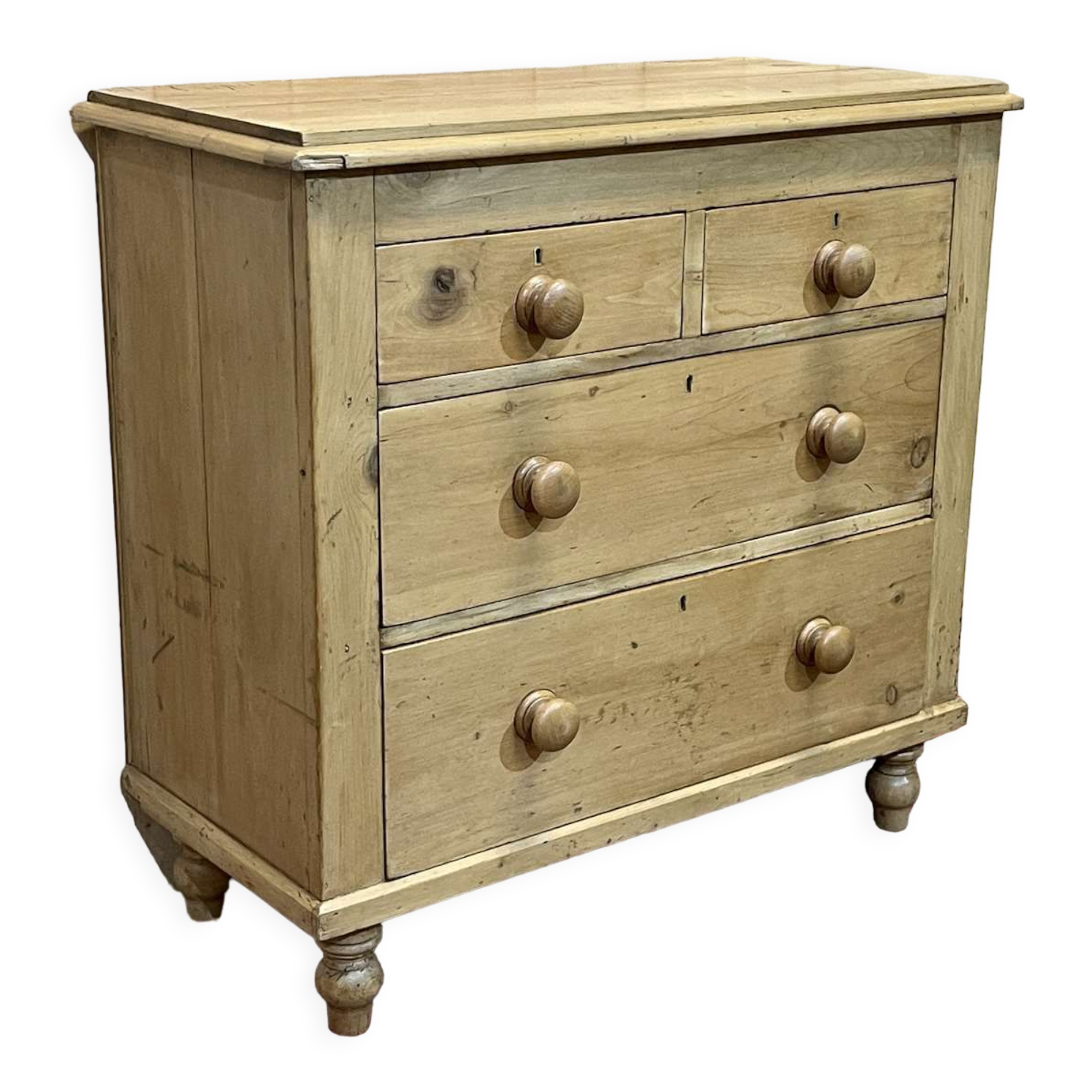 English chest of drawers late nineteenth in fir