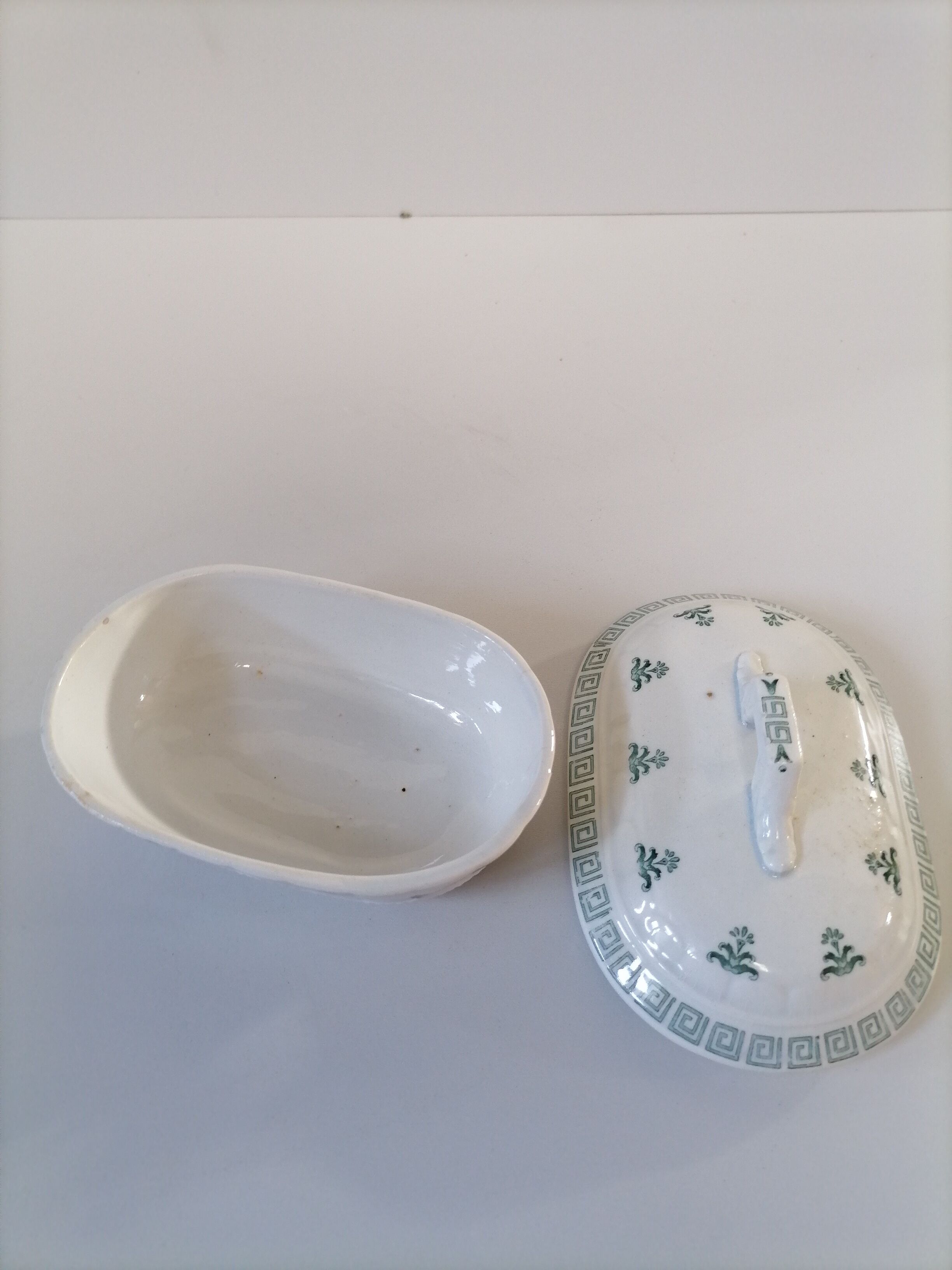 ceramic soap holder
