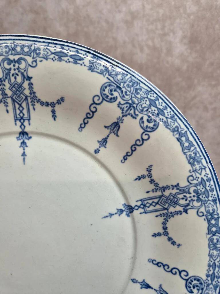 Old flat plate Gien 1860-1871 – blue earthenware decoration – 19th century