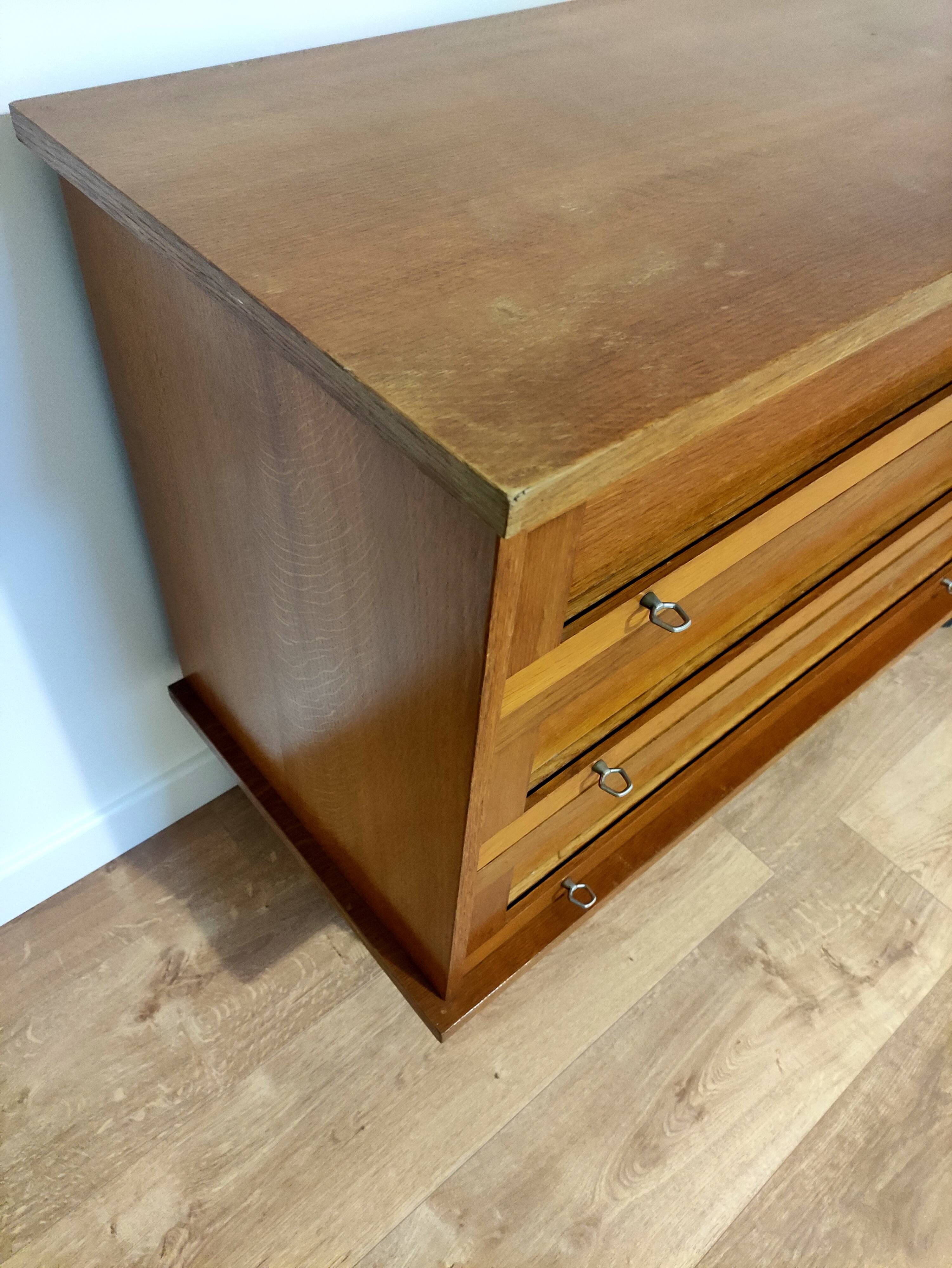 Vintage chest of drawers