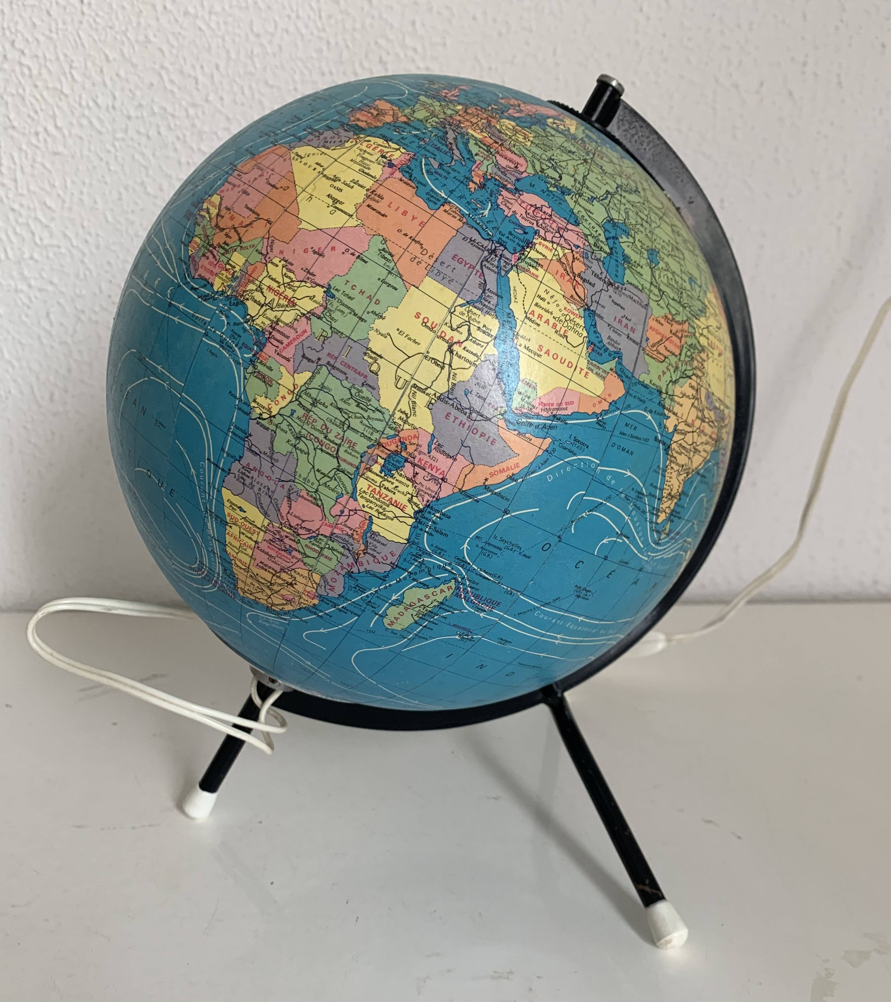 Vintage 1975 globe, tripod glass, Taride world map - 28 cm