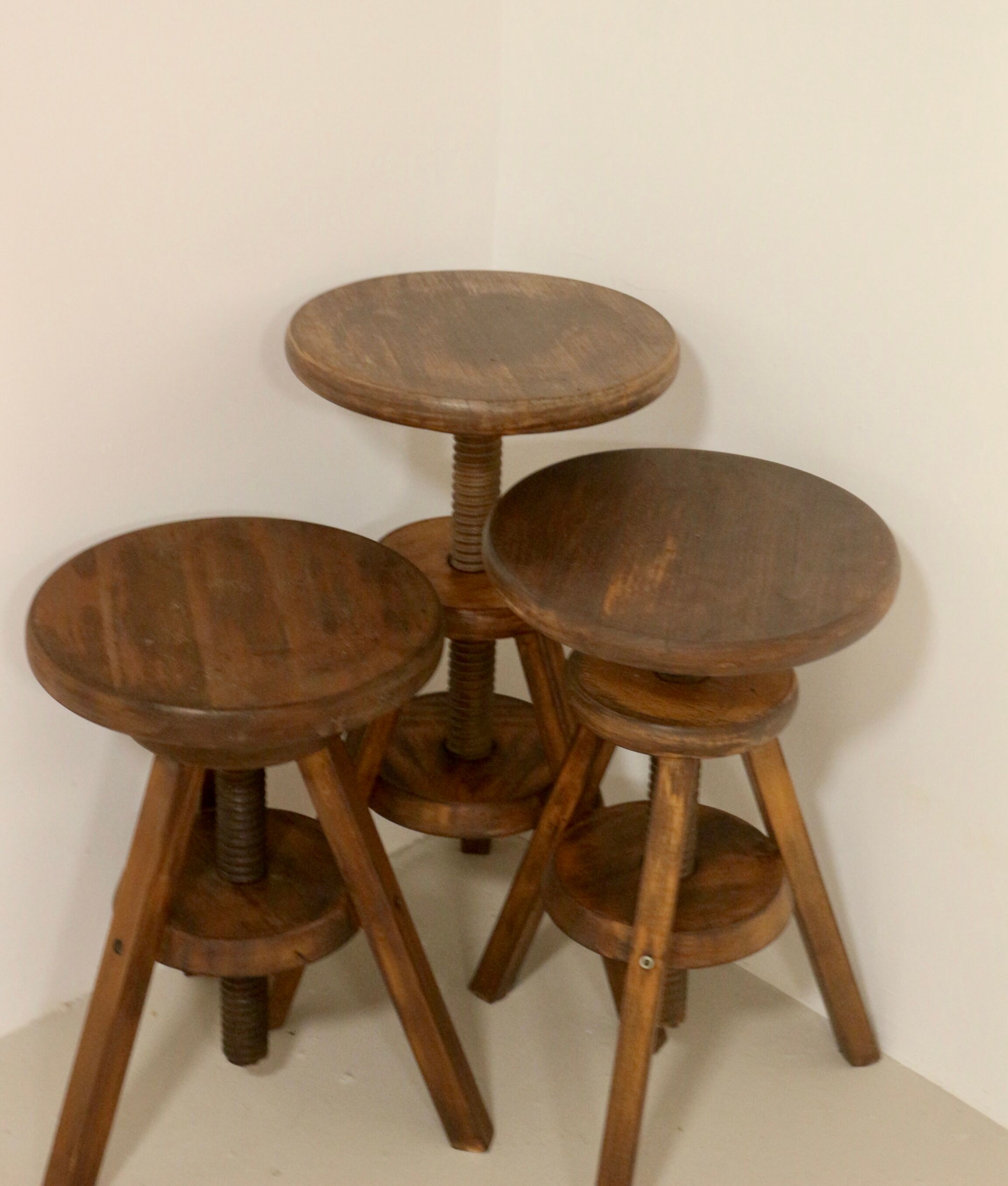 Set of 3 carpenter's screw stools