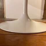 Circular sofa end on white metal leg. XXth work.