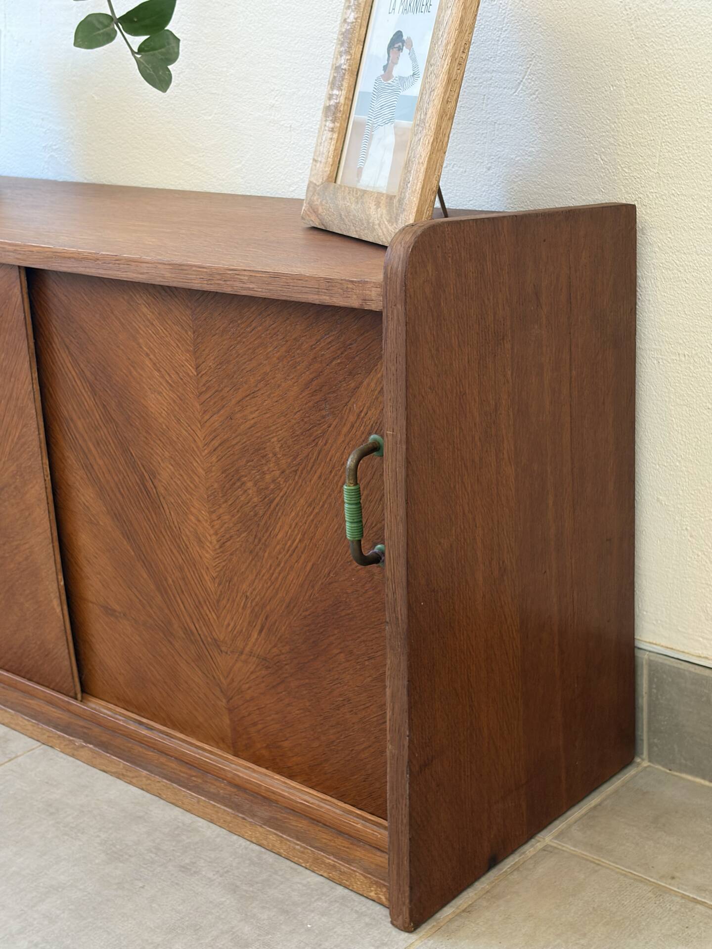 Vintage 1960s TV unit/storage.
