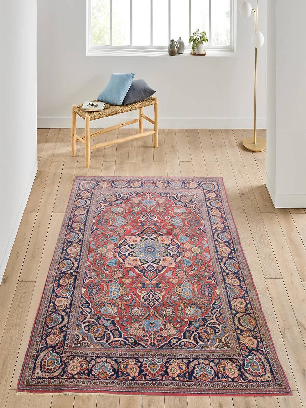 Old Iranian Kashan oriental rug: 1.30 X 2.10