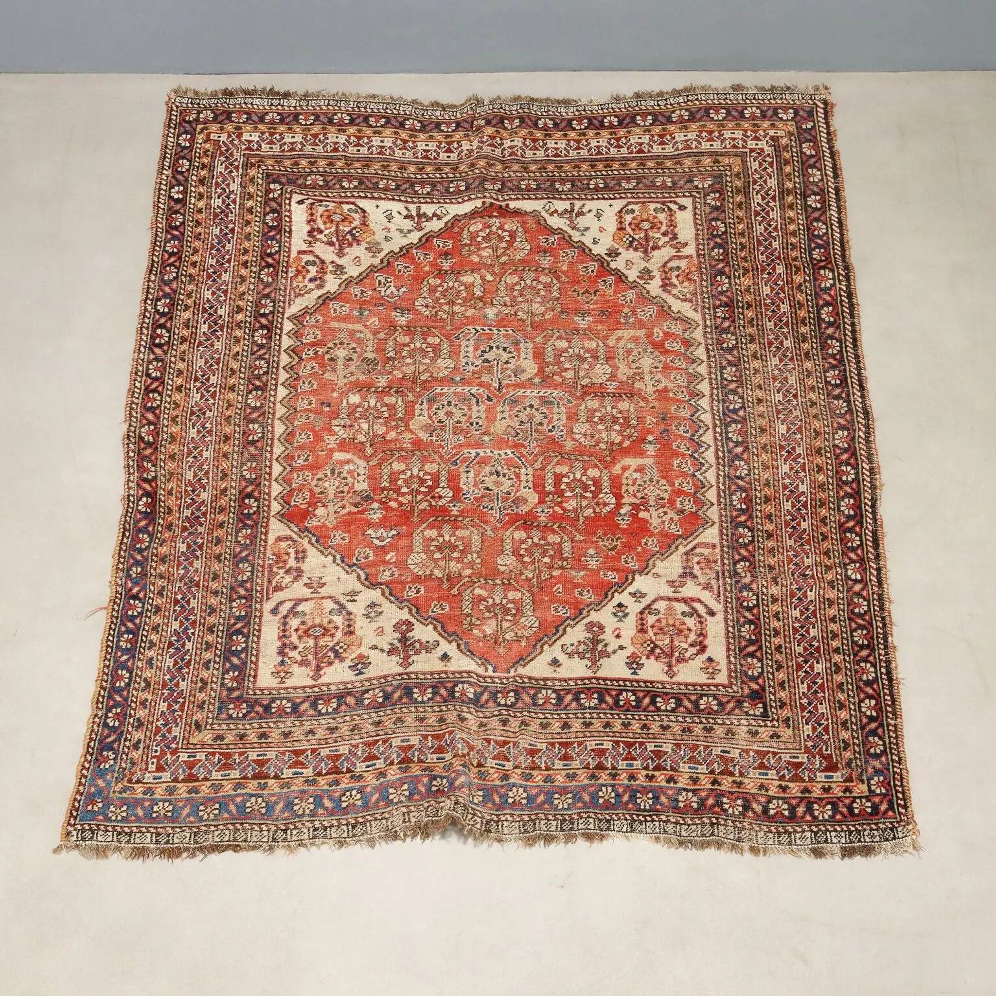 Old Kaskay rug in wool, fine knotting, handmade 68 x 55 in.