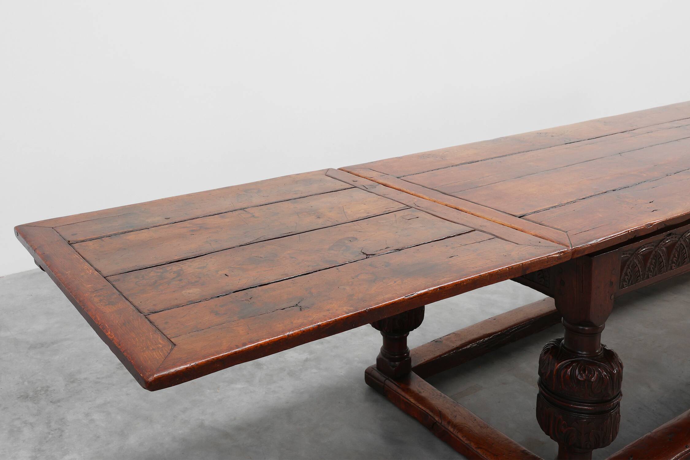 Large 17th‑Century Extendable Oak Dining Table, France