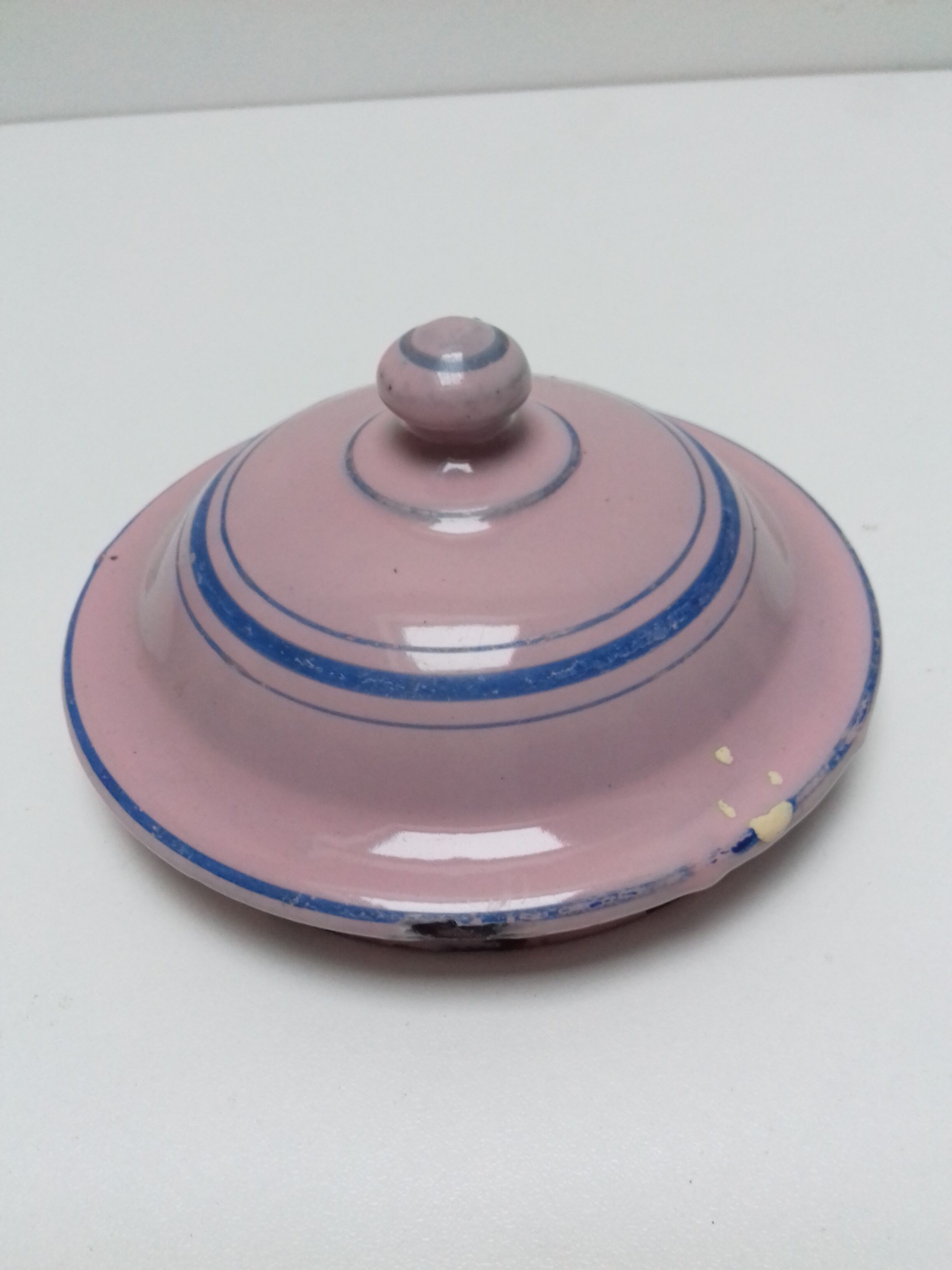 Enamelled coffee maker pink, blue liseret