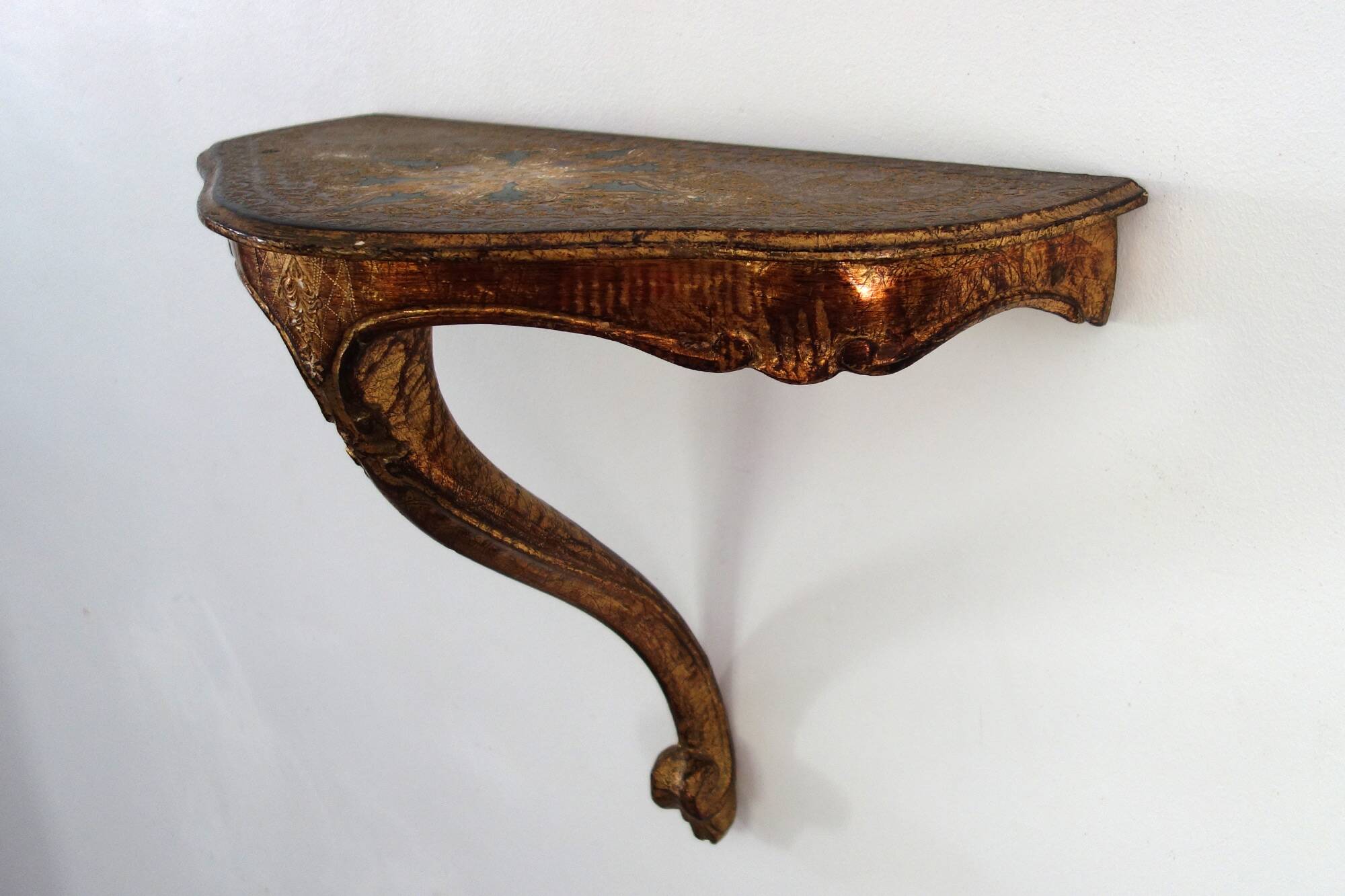 Vintage painted wooden console wall shelf