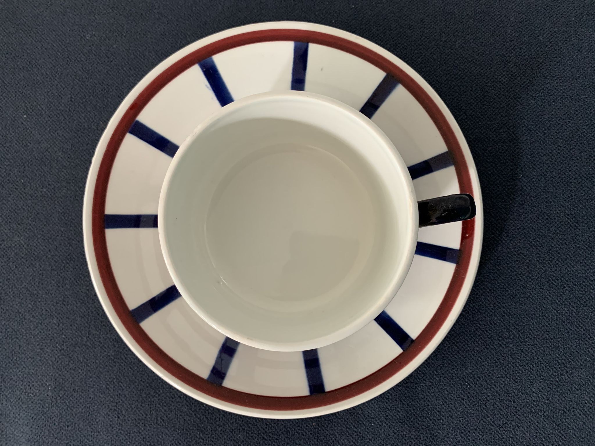 Pair of porcelain cups and cups Béarn HBCM Montereau