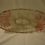 Oval bowl in crystal and frosted glass, pink and frosted.