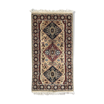 Vintage 120 X 226 CM hand made Turkish rugs