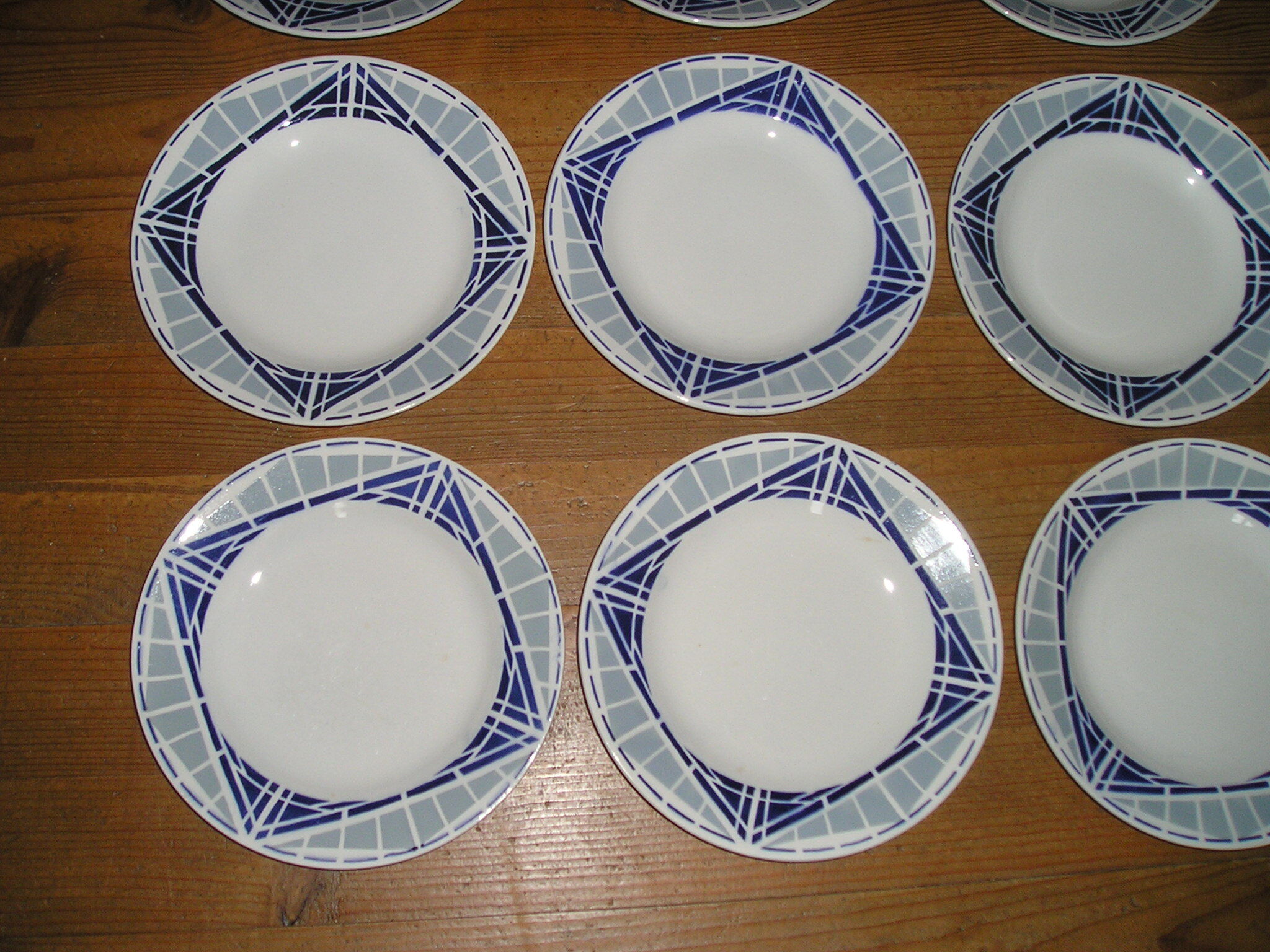 8-person St Amand tableware with Art Deco geometric patterns
