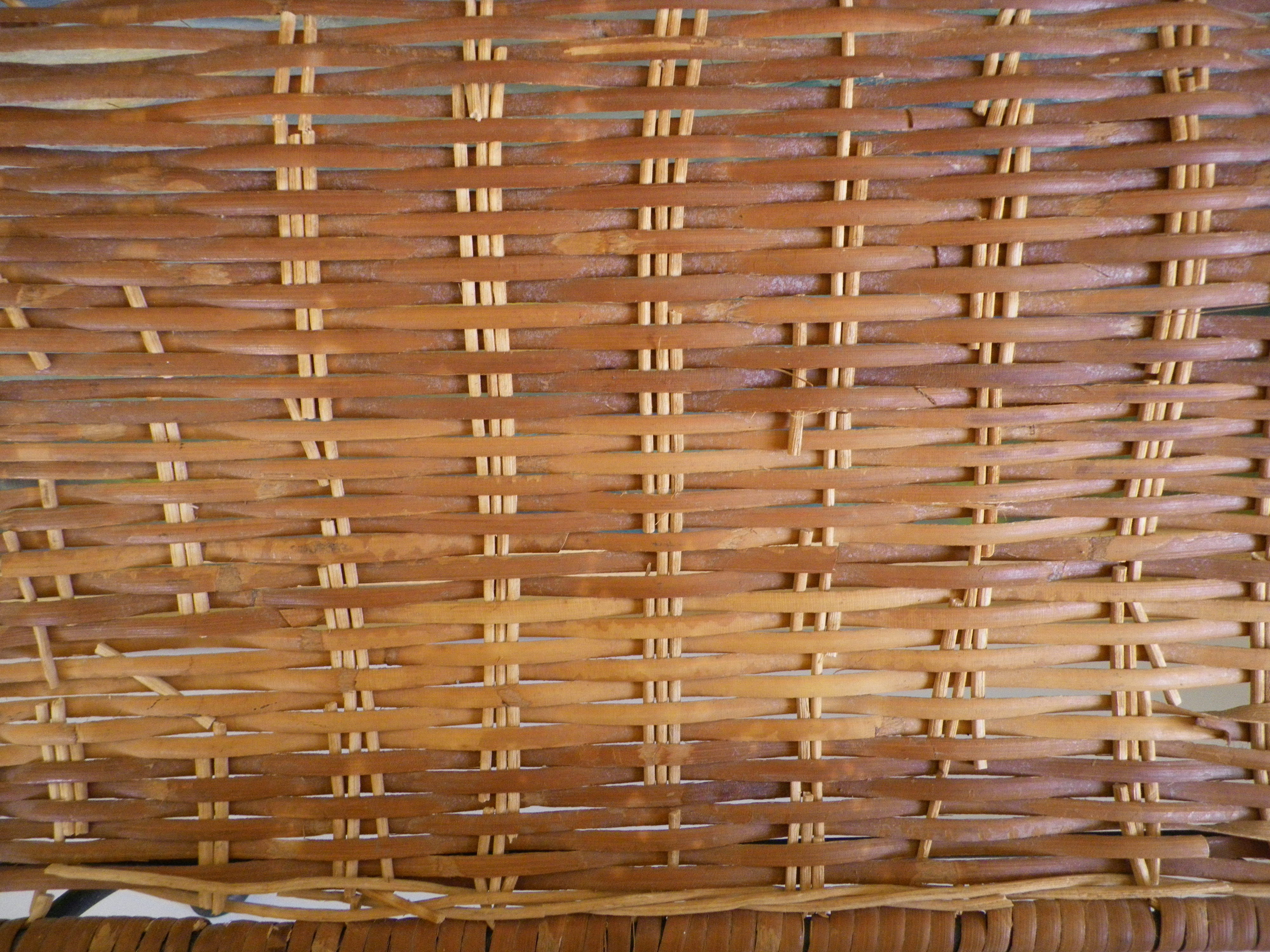 Wrought iron and wicker magazine door - Year 1970