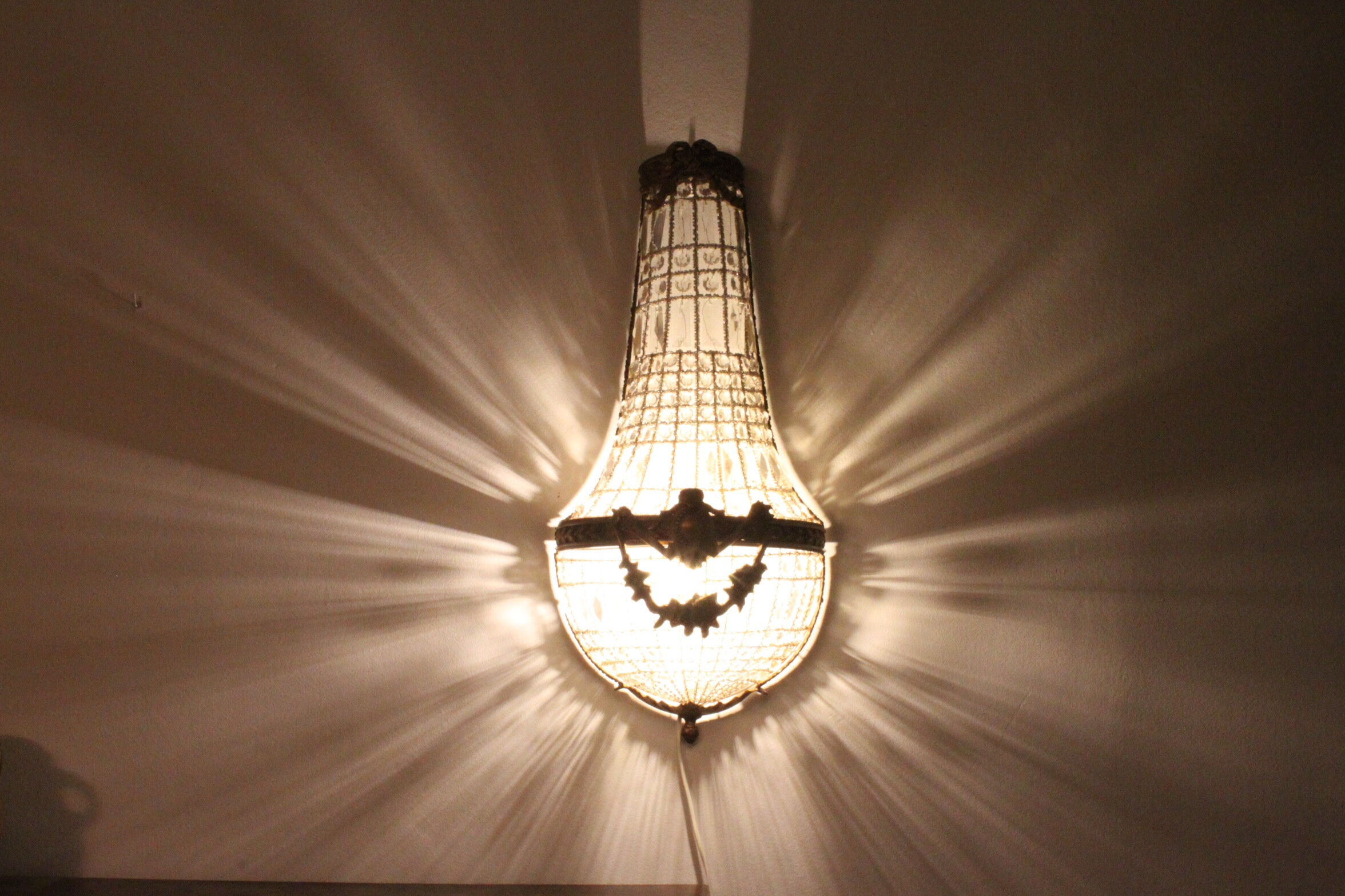 Sac a perles montgolfière wall sconces, 1940