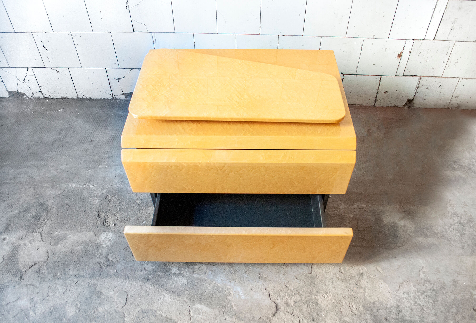 Pair of bedside tables by Giovanni Offredi for Saporiti Italia 1970s