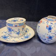Volkstedt. Set of bonbonnière, plate and vase in cobalt.