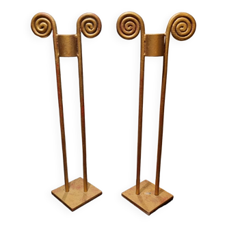 2 golden metal candlesticks