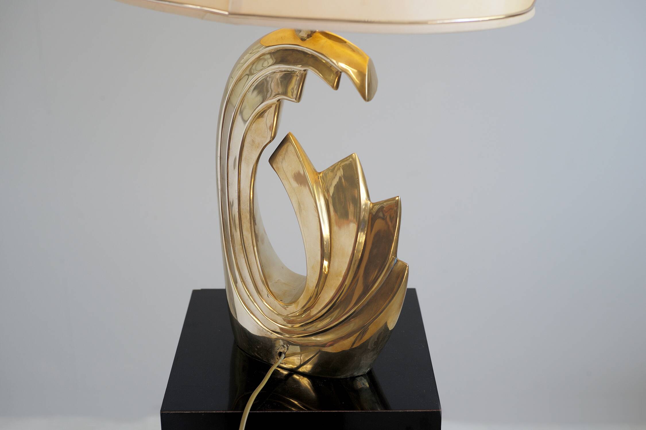 Living room lamp in golden brass