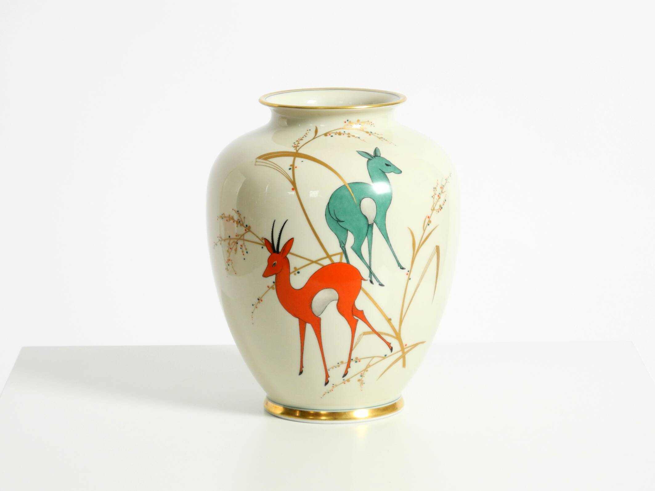 40s porcelain vase with handpainted wildlife motifs from PMR Bavaria Jaeger
