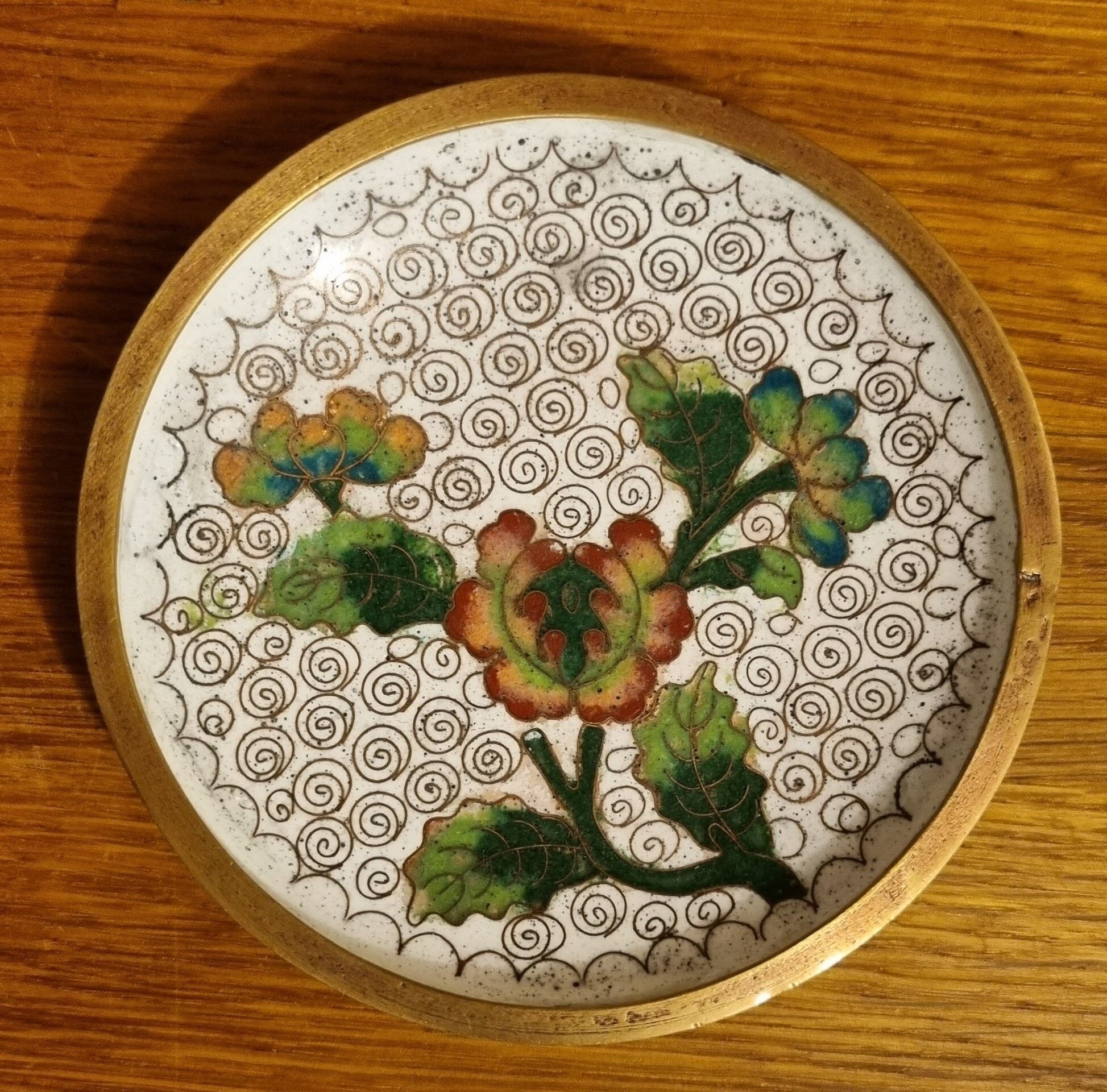 Small cup plate empty-pockets in cloisonné enamels