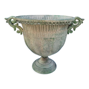 Vase médicis en fer