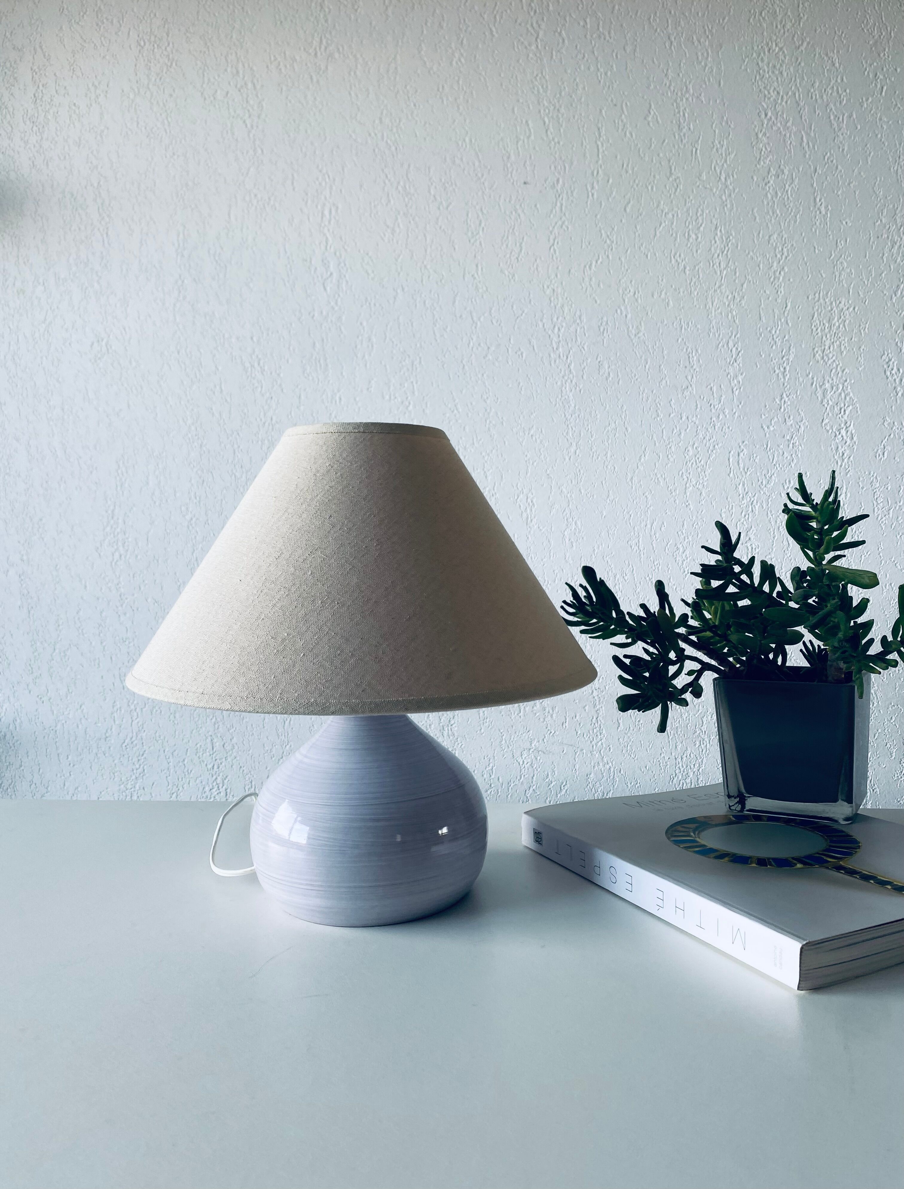 Glazed ceramic lamp base