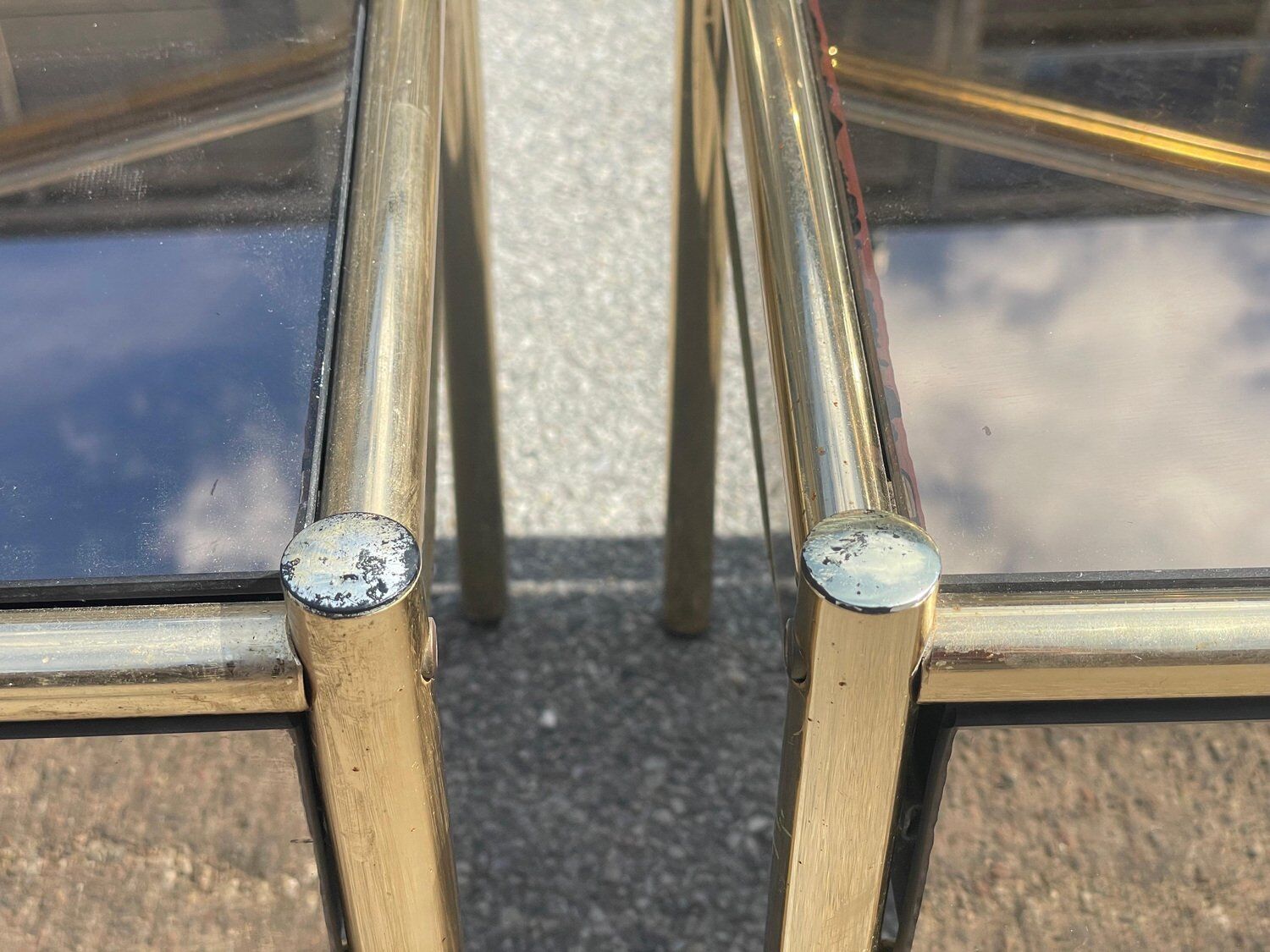 Set of 2 bedside tables in chrome-plated brass with mirrored glass effect, 1977