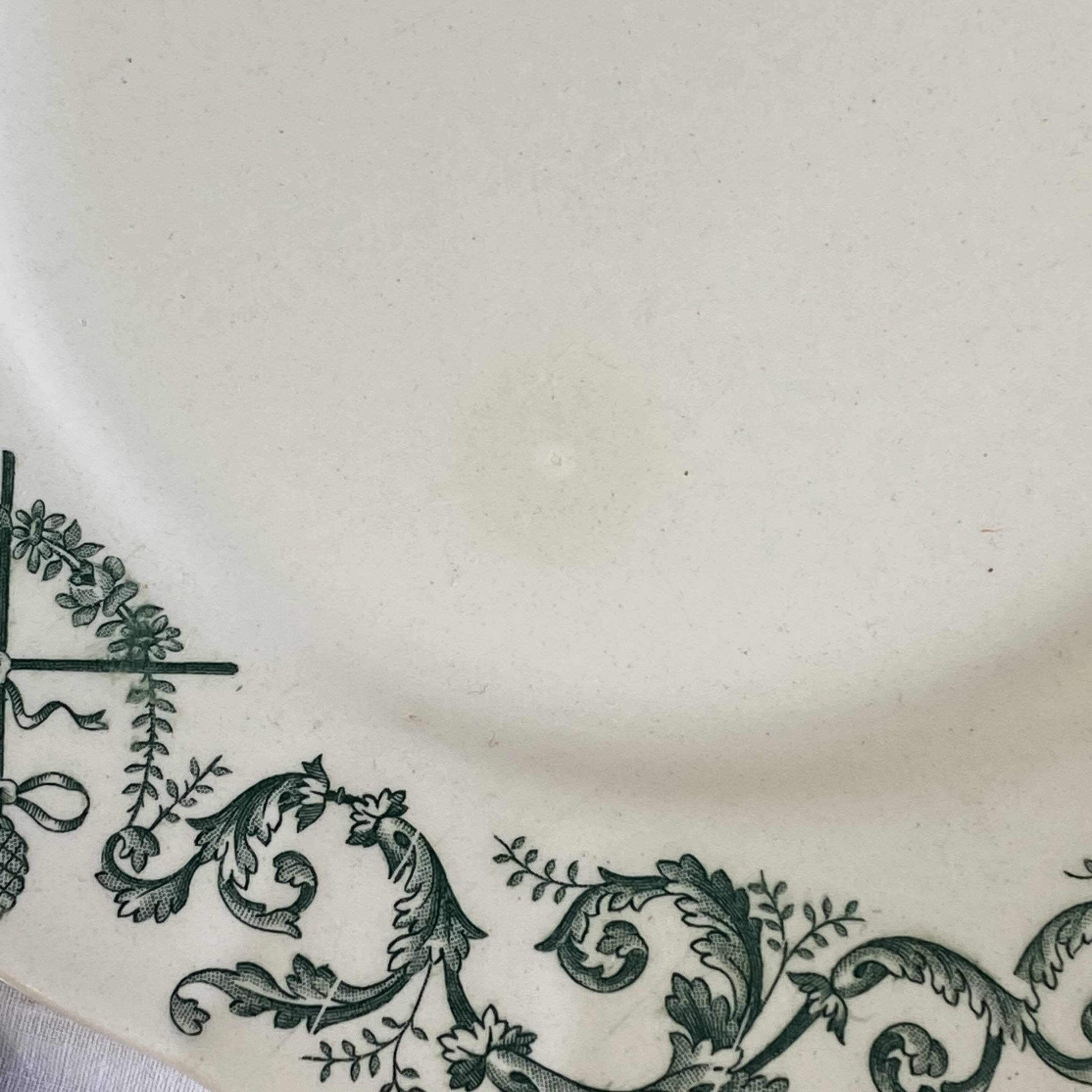 6 Longchamp ironstone dessert plates, Treviso pattern, green earthenware