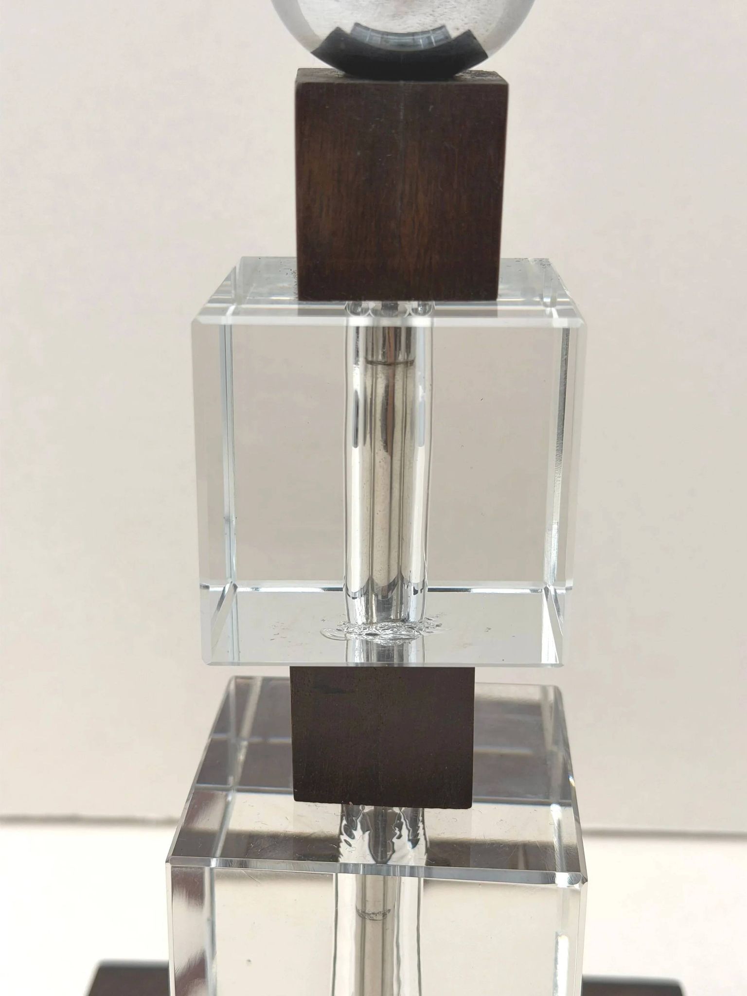 Modernist Art Deco lamp base in wood and glass, France 1930.