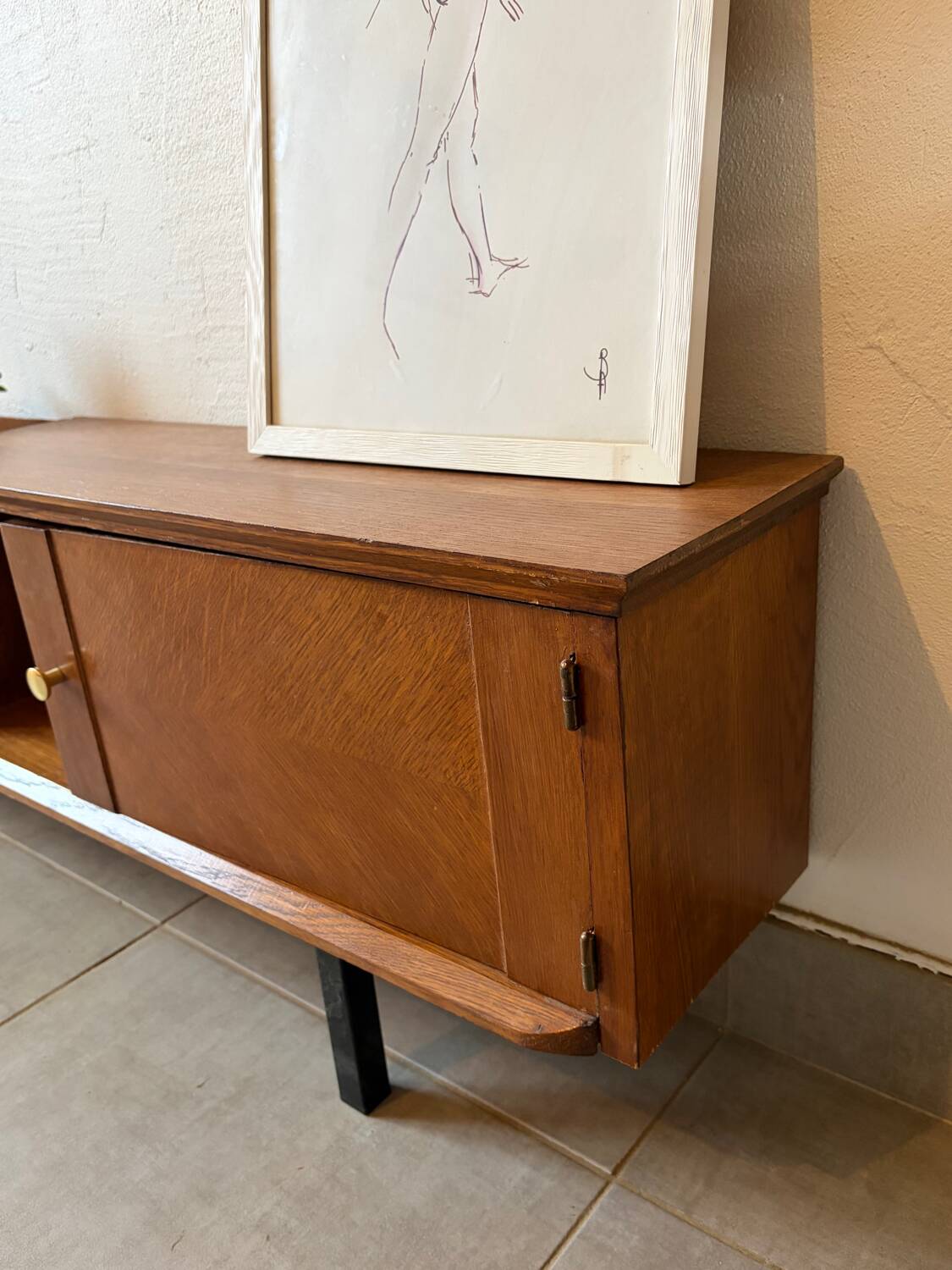 Enfilade basse vintage peu profonde