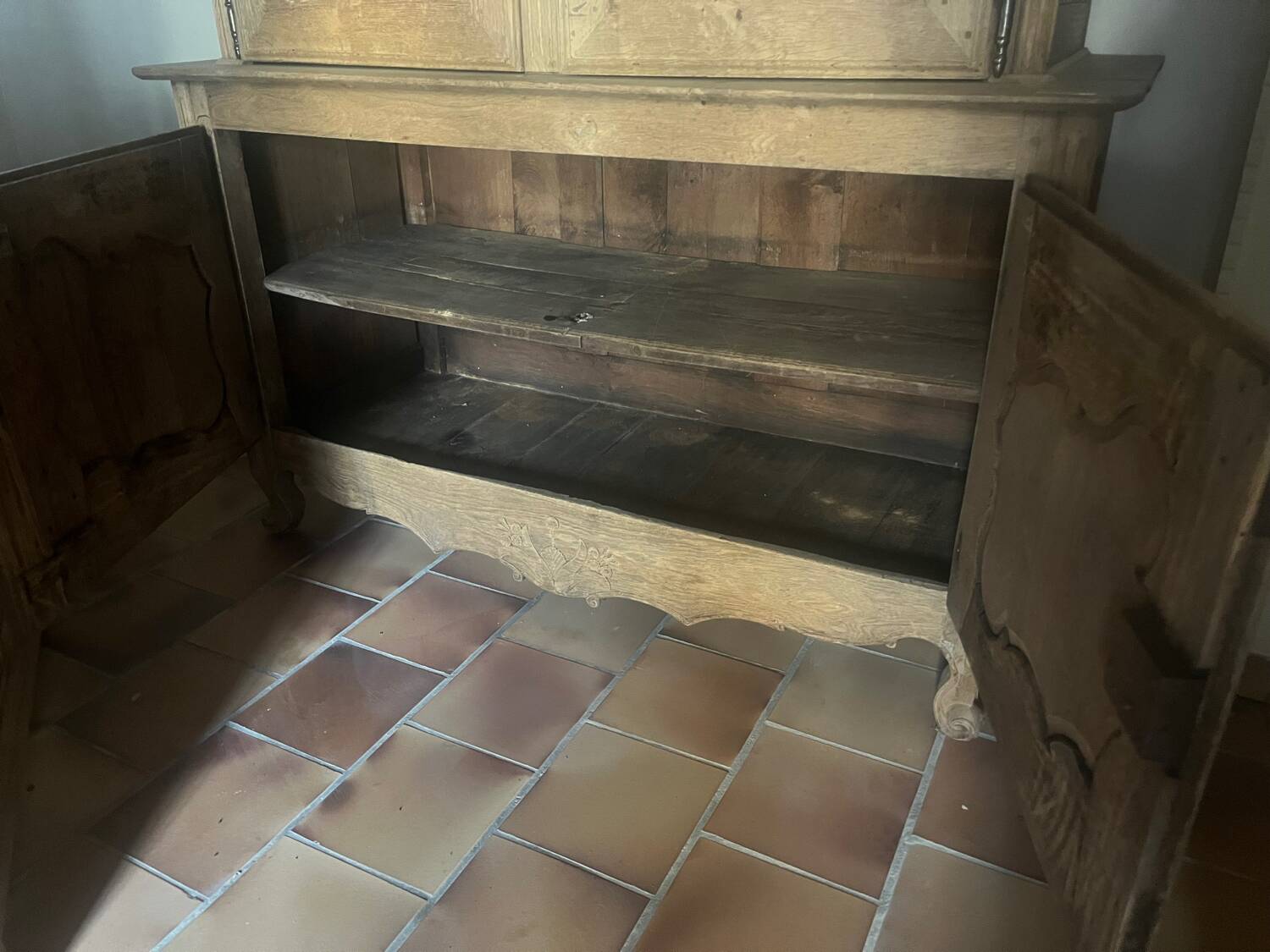Two-part buffet in bleached oak, 18th century