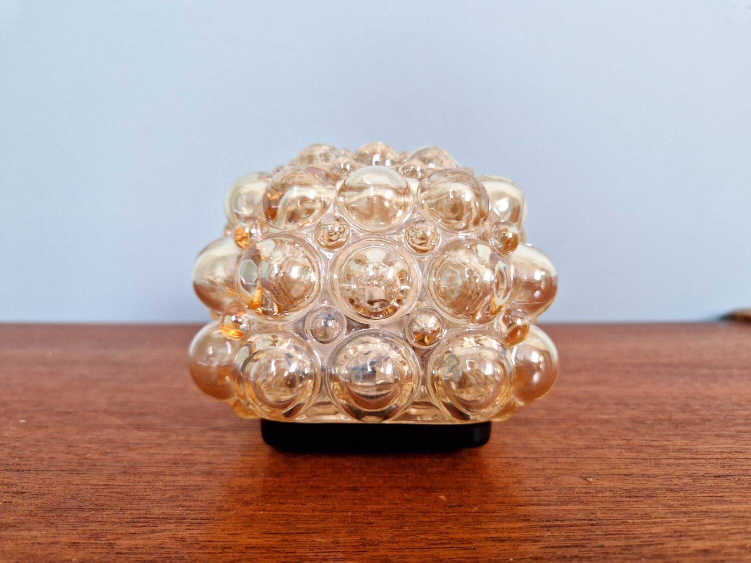 Amber bubble glass wall light, design Helena Tynell, 1970