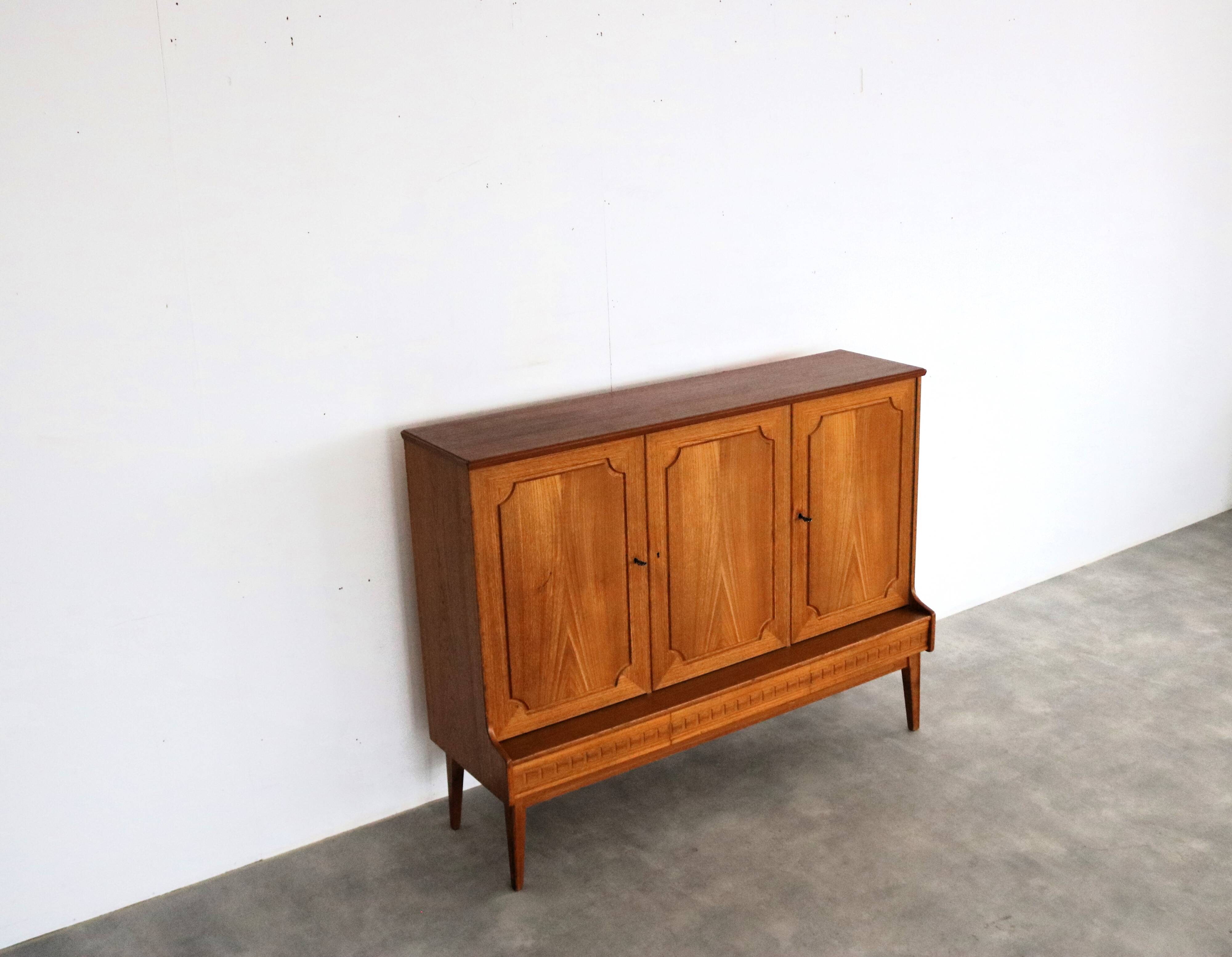 vintage highboard | wall cupboard | 60s | Sweden