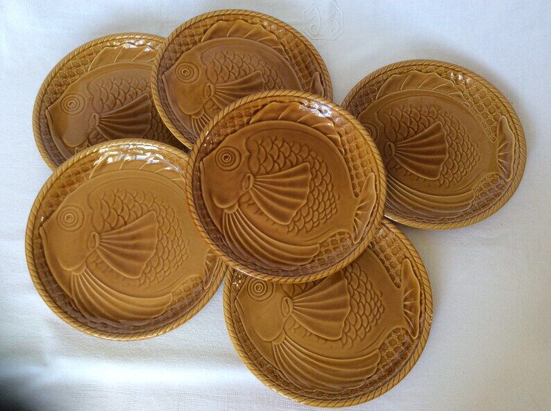 Lot de 6 assiettes poisson Gien céramique ocre ambré années 1960