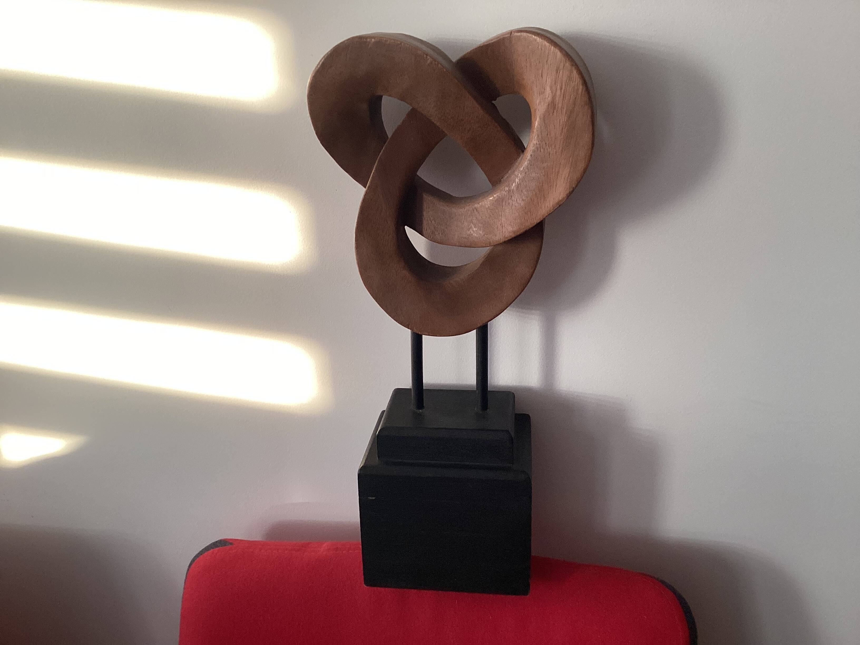 Sculpture moderne en bois
