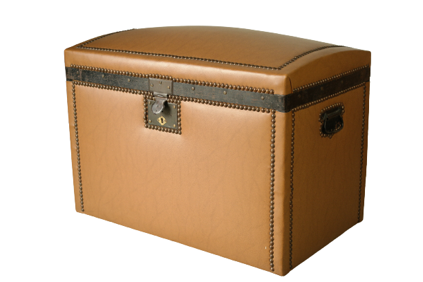 Antique curved trunk in wood and brown imitation leather