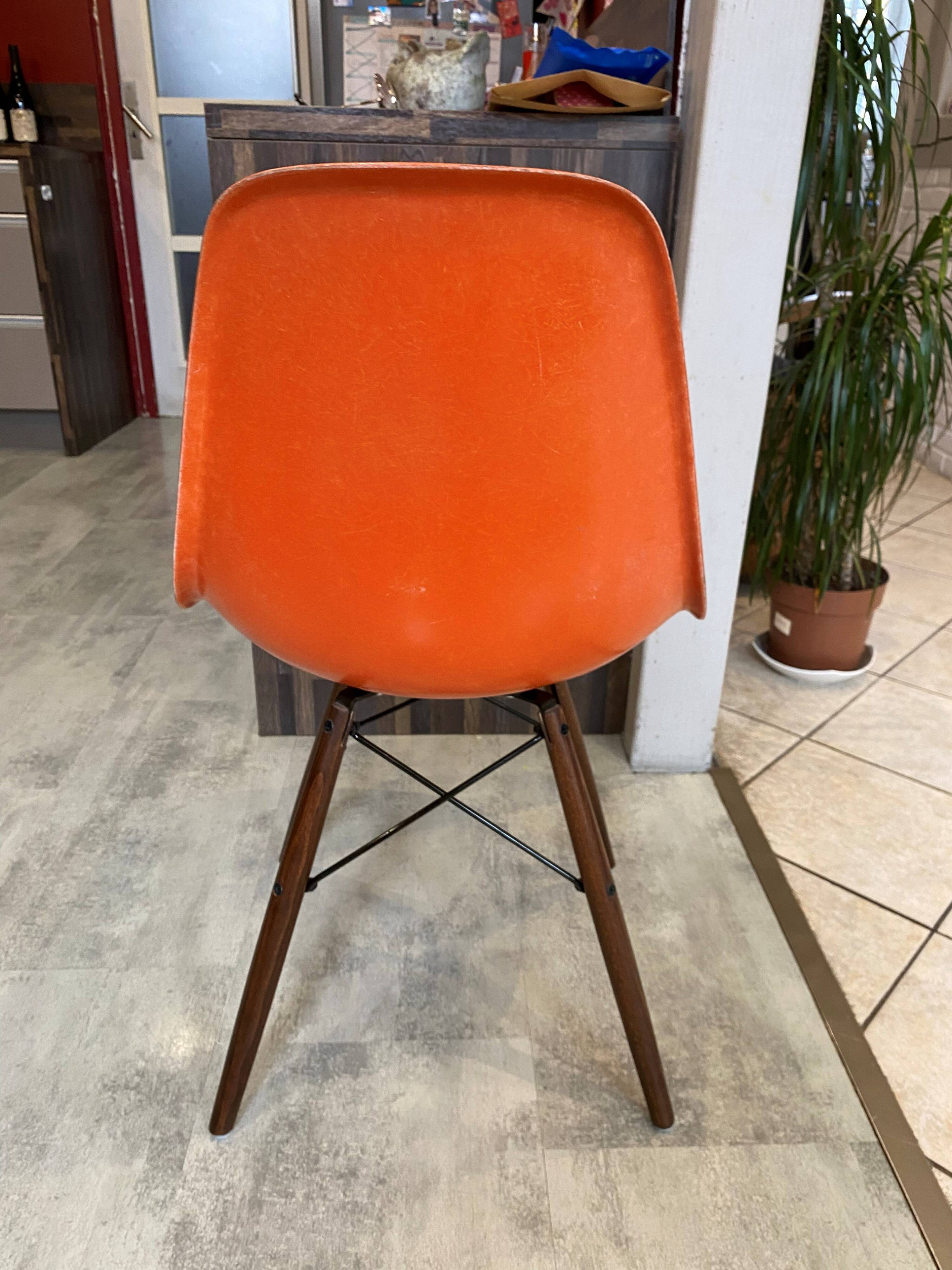 A dsw fiber red orange dowel walnut eames herman miller vintage 70 chair