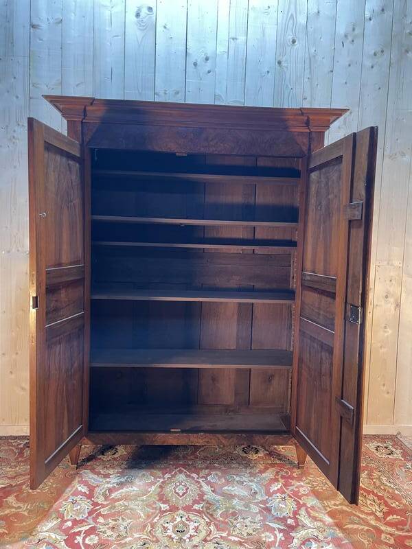 Armoire en noyer et chêne Louis XVI - Directoire