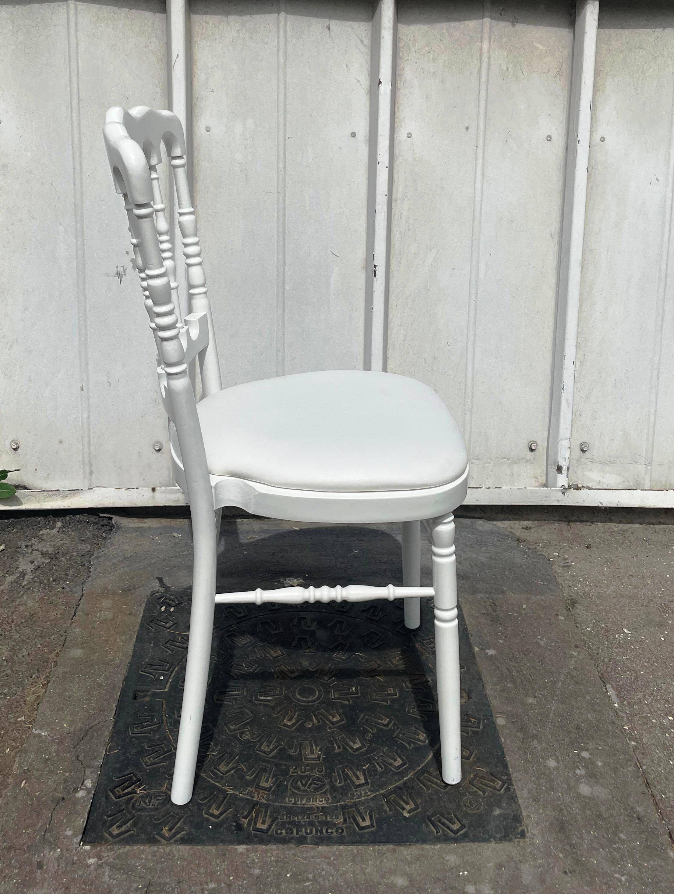Suite de 10 chaises Napoléon III