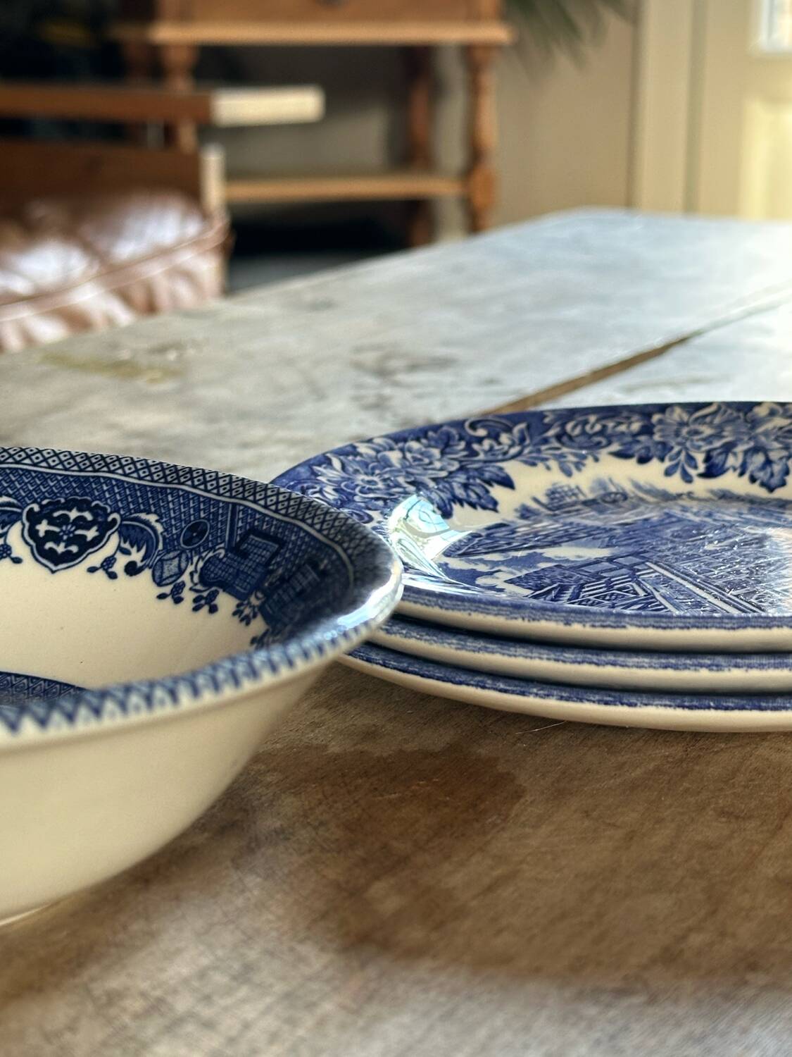 Assiettes et bol vintage