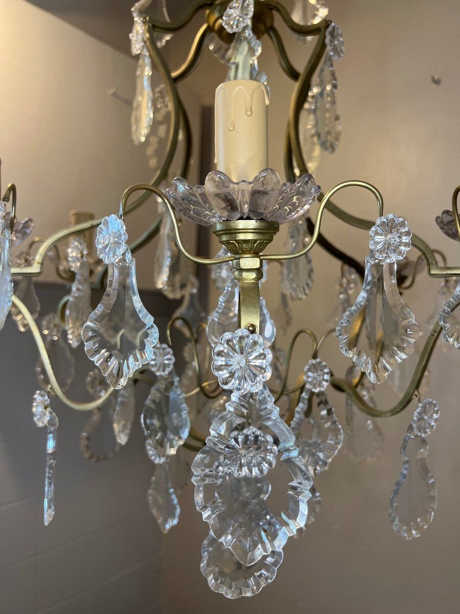 Louis XV style chandelier with pendants